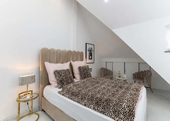 Luxxloft Luxusapartments 아파트 *